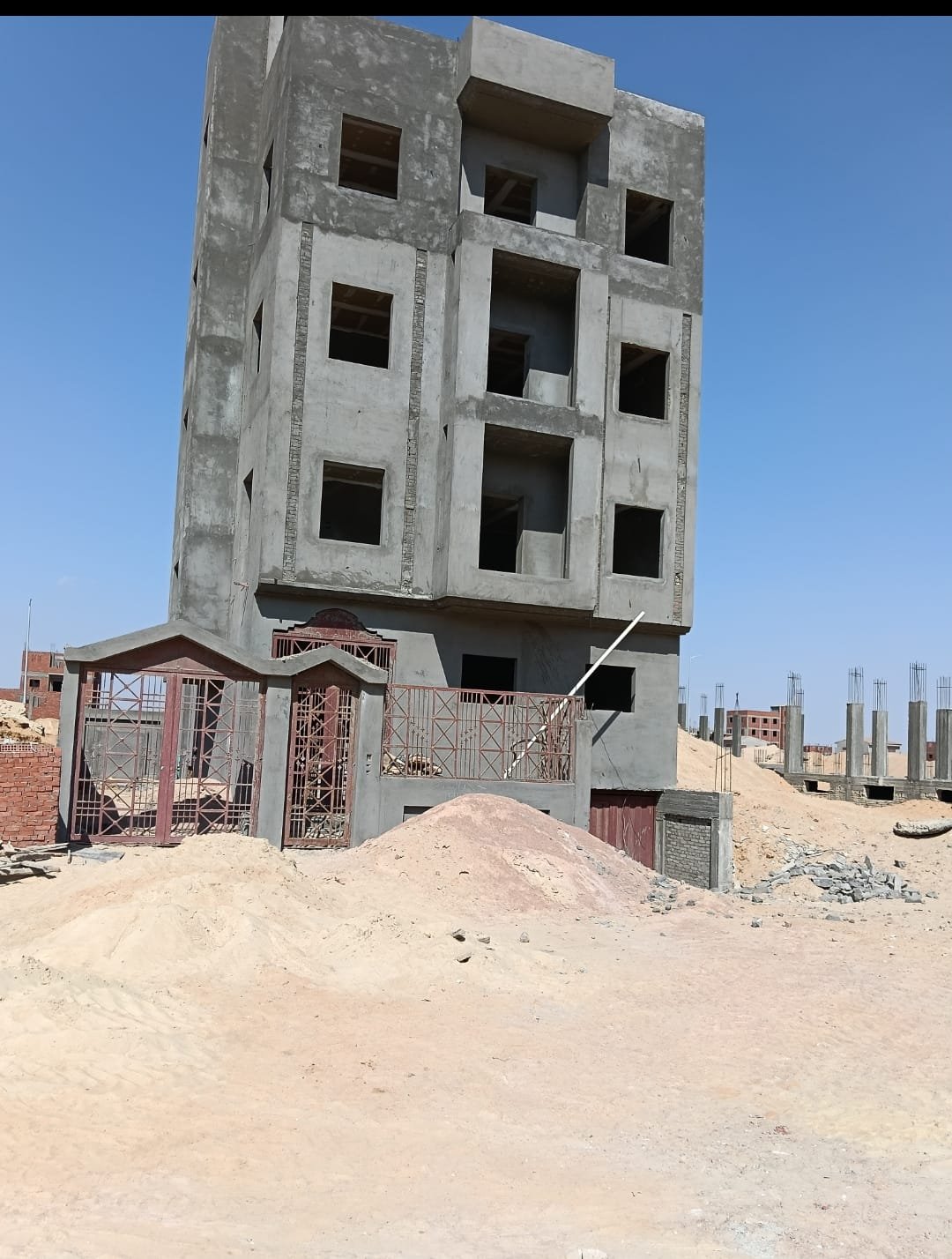 بيت للبيع اربع ادوار حي النرجس عقارات السادات شراء بيت مدينة السادات فرص عقارية بمدينة السادات